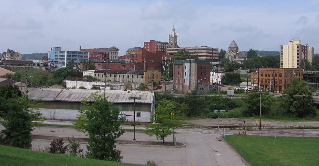 https://en.wikipedia.org/wiki/Butler,_Pennsylvania#/media/File:Butler_PA_skyline.jpg